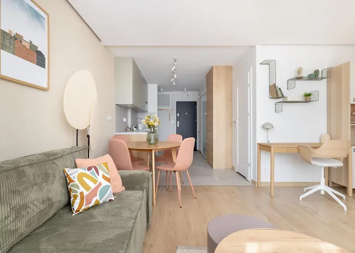 W Centrum Katowic Z Klimatyzacja By Renters