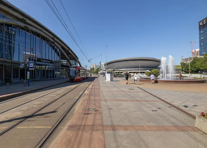 W Centrum Katowic Z Klimatyzacją By Renters Apartament